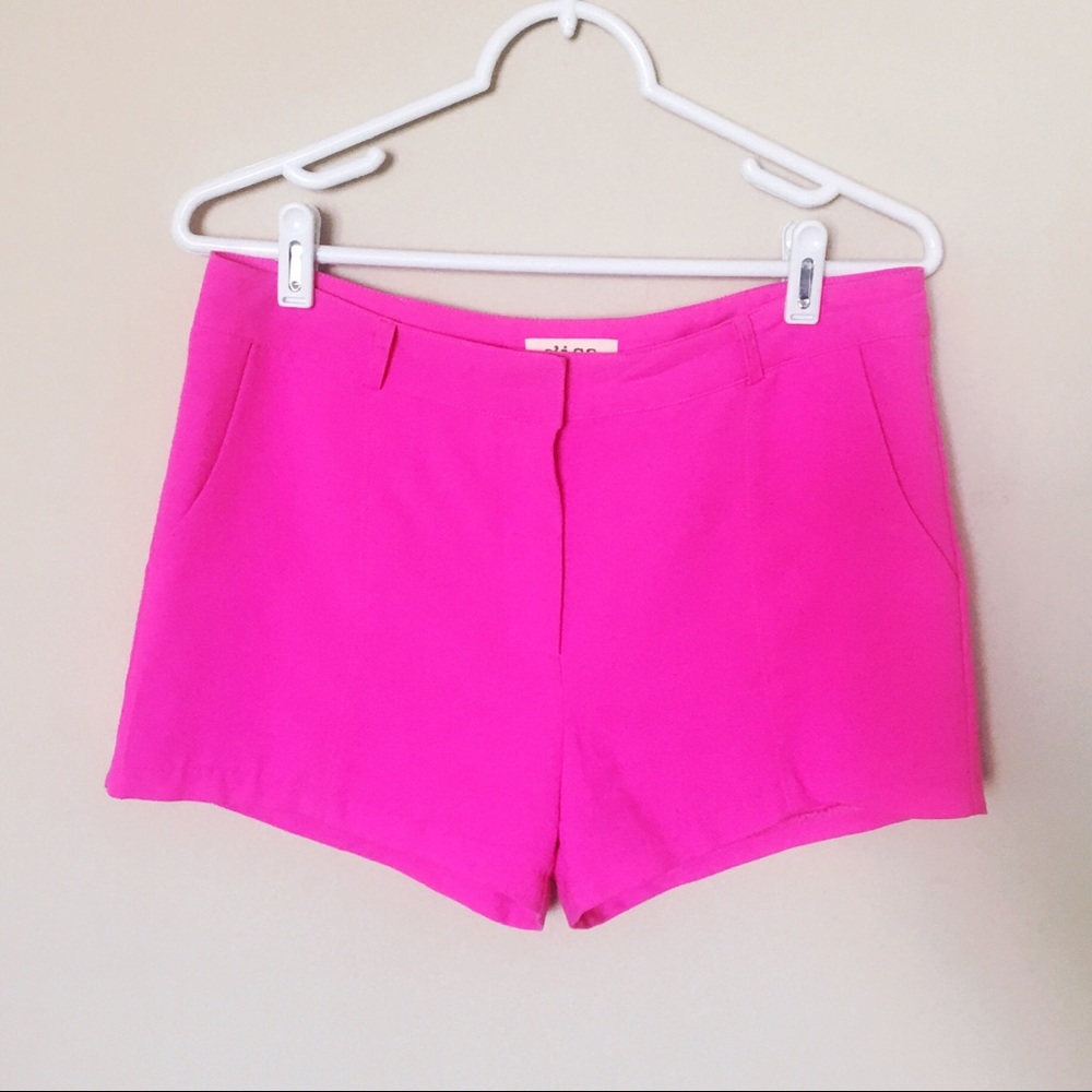 ☀️ c’isa Hot Pink Shorts | Size L